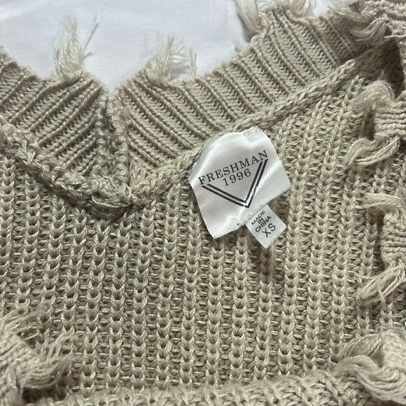 Freshman 1996 cropped sweater - Picture 2 of 6